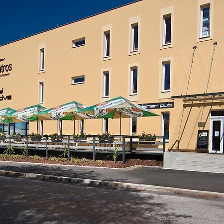 Hotel Active Прахатице Экстерьер фото