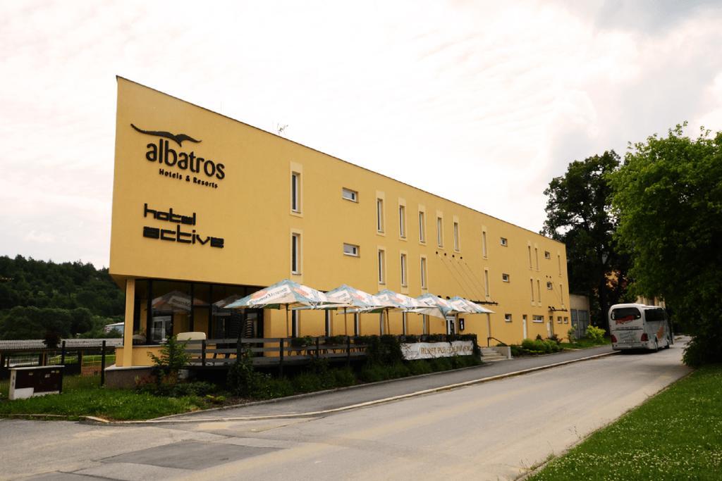 Hotel Active Прахатице Экстерьер фото